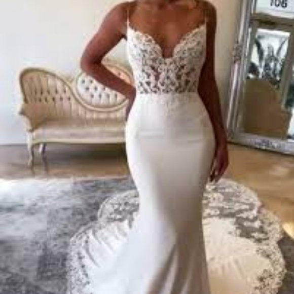 NEW ENZOANI MCKINLEY WEDDING DRESS, UNALTERED - Picture 4 of 11